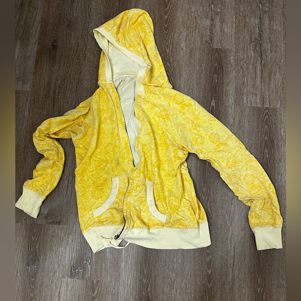 Beautiful Yellow Jacket